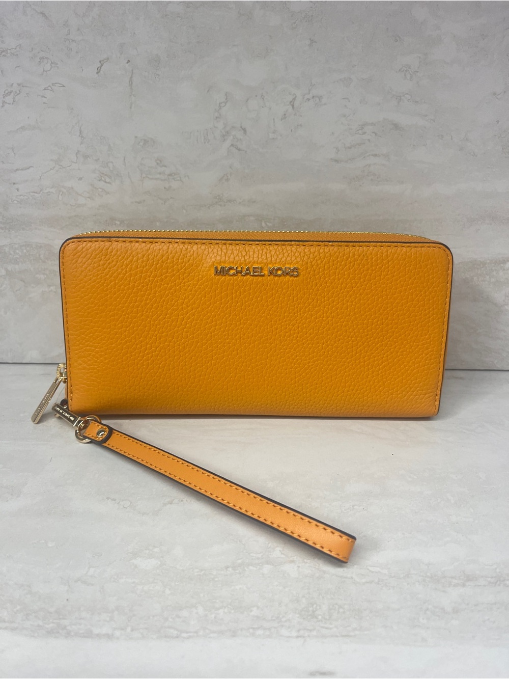 Michael Kors Pebble Leather Continental Wallet/Wristlet Rad Orange